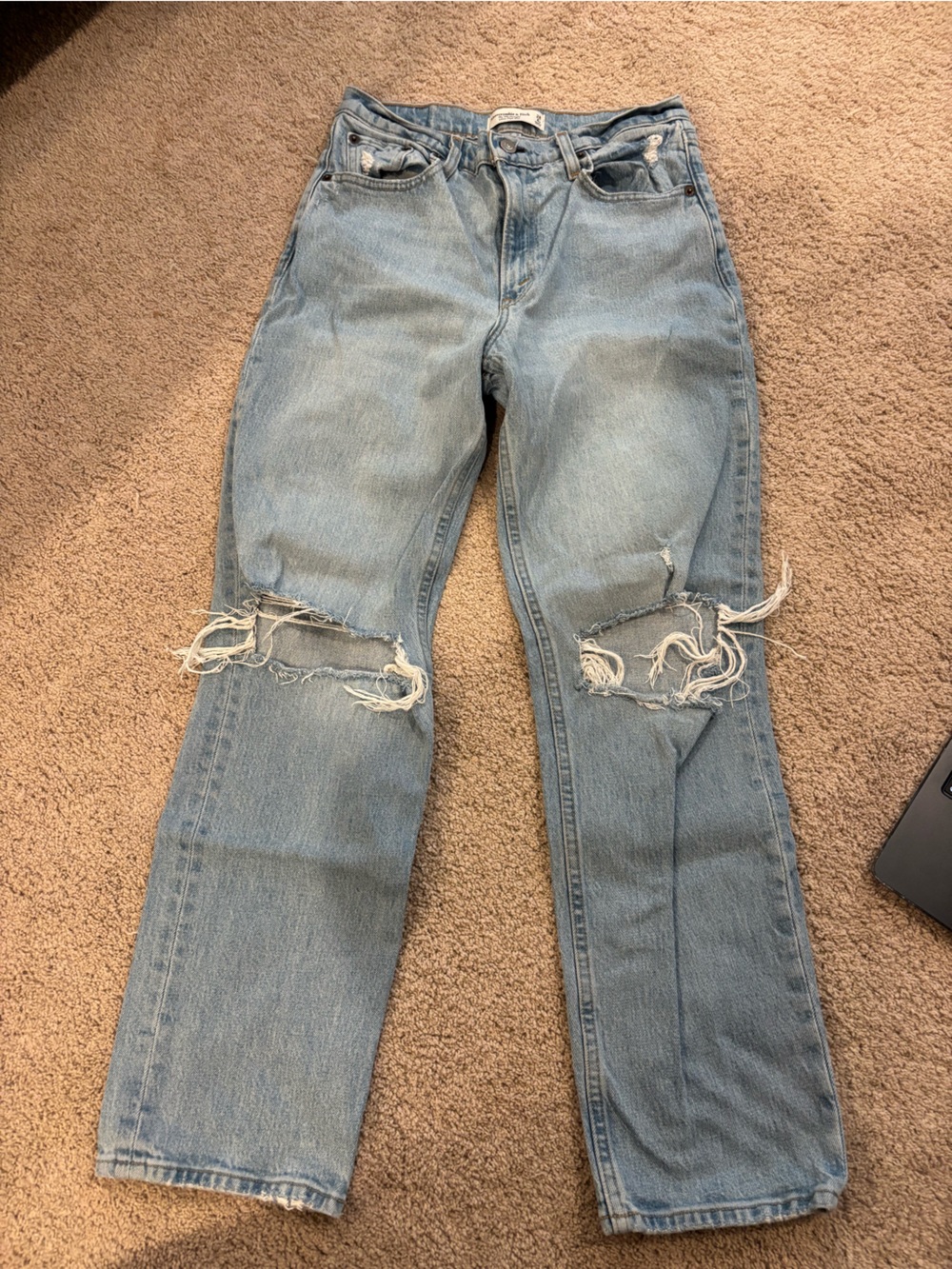Abercrombie The 90s Straight Ultra High Rise Jeans